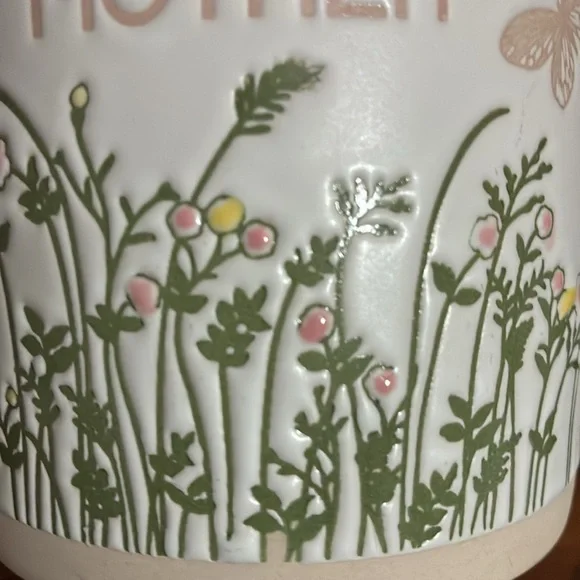 Celebrating Mother Duo - Maya Angelou Poetry Book & Mug - Picture 4 of 13